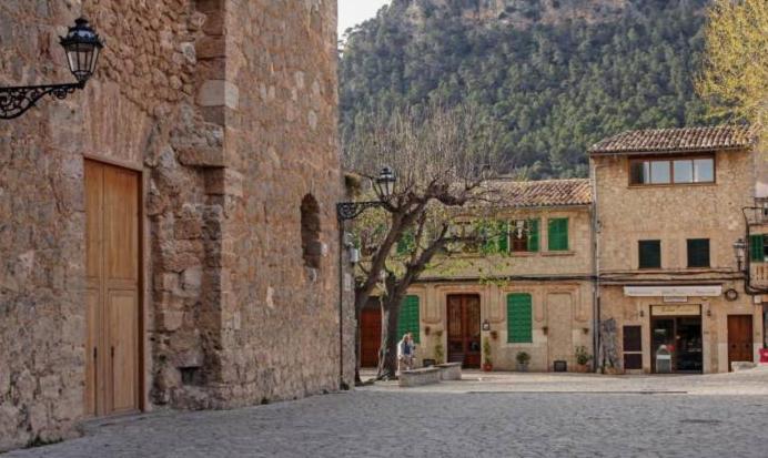 Valldemosa Sleep & Hike فايديموسا المظهر الخارجي الصورة